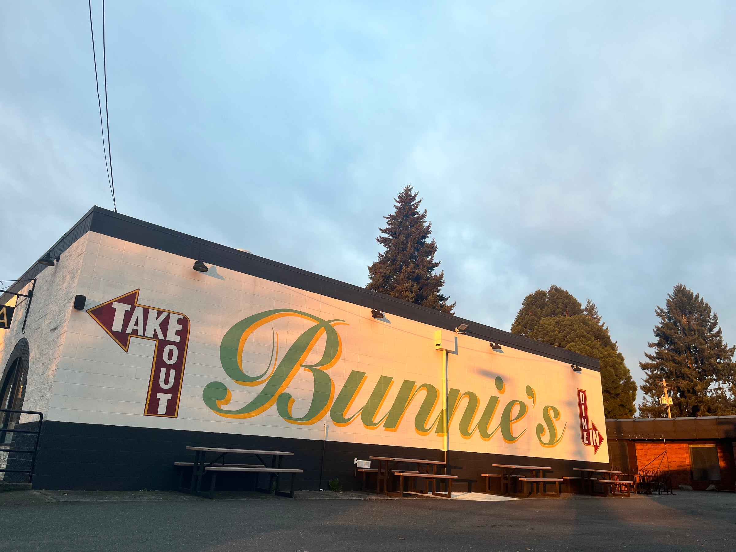 6.  Bunnie'S Journey: A Nashville Singer'S Exclusive Podcast Interview - i417j7d